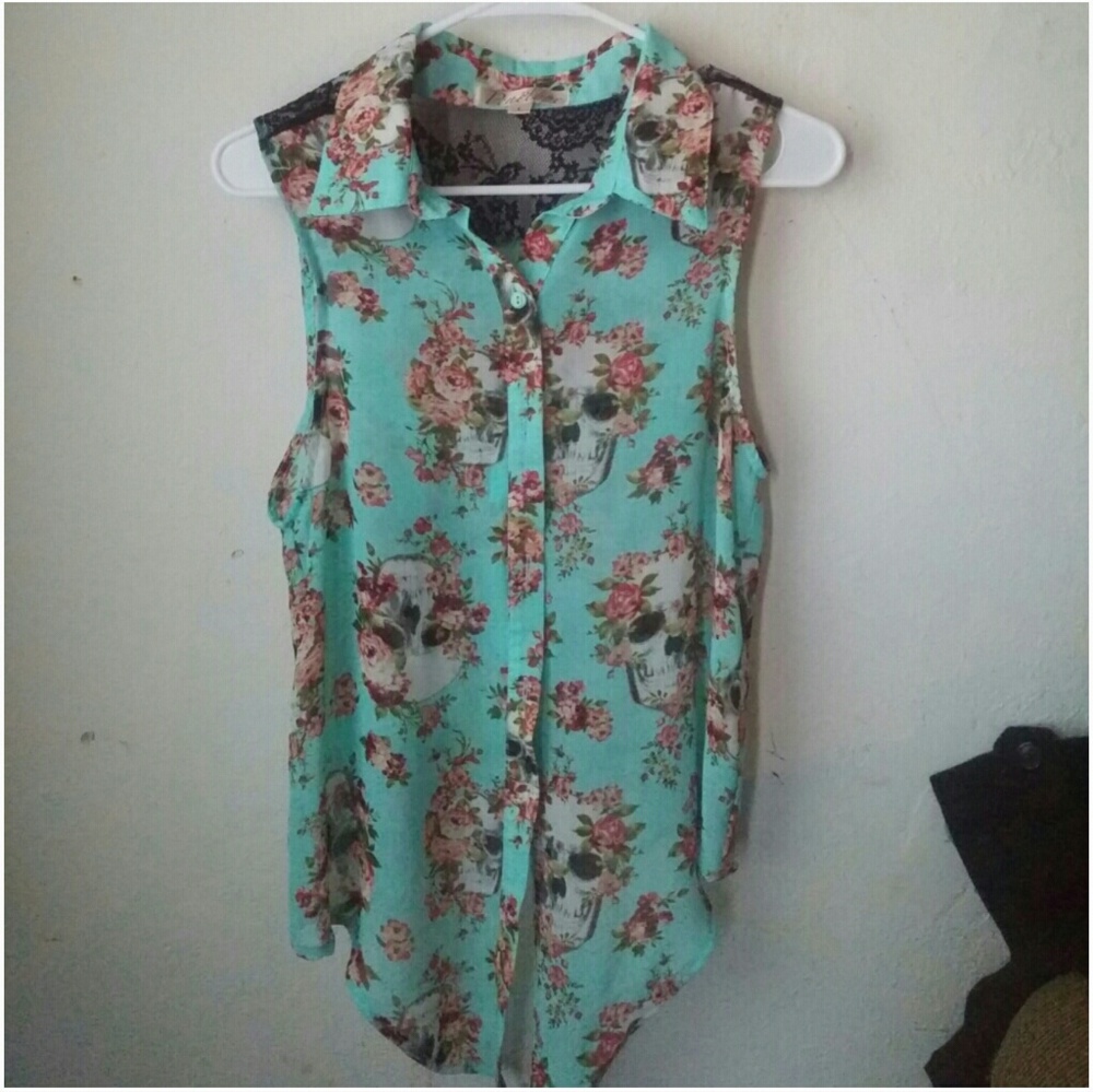 Penelope Skull Floral button up sleeveless top L